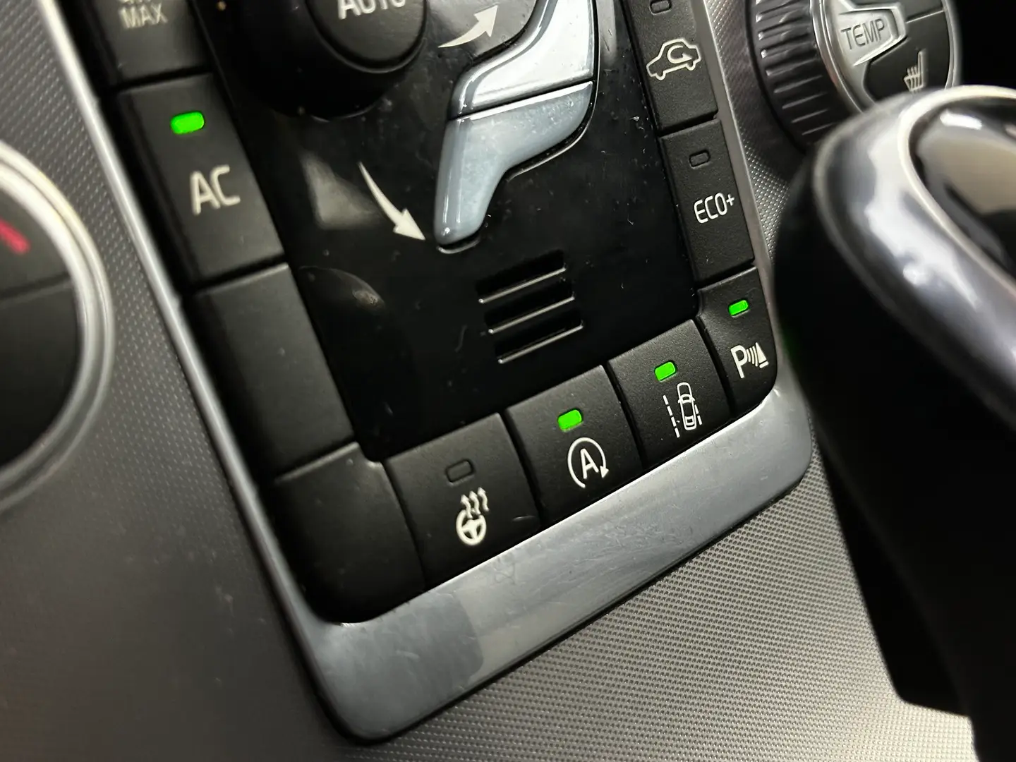 Car Image - 6aVQeKXfVePGTCImnvQENr