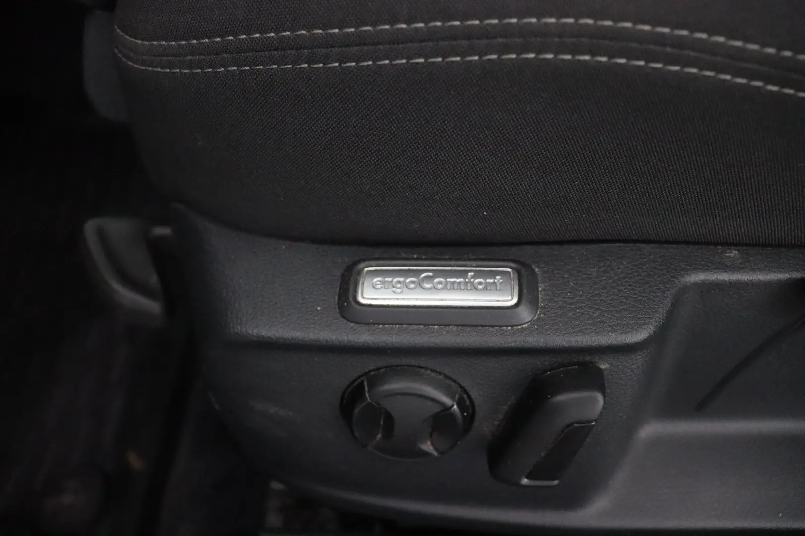 Car Image - 4EJHlldmiHykaGi1AEYmcS