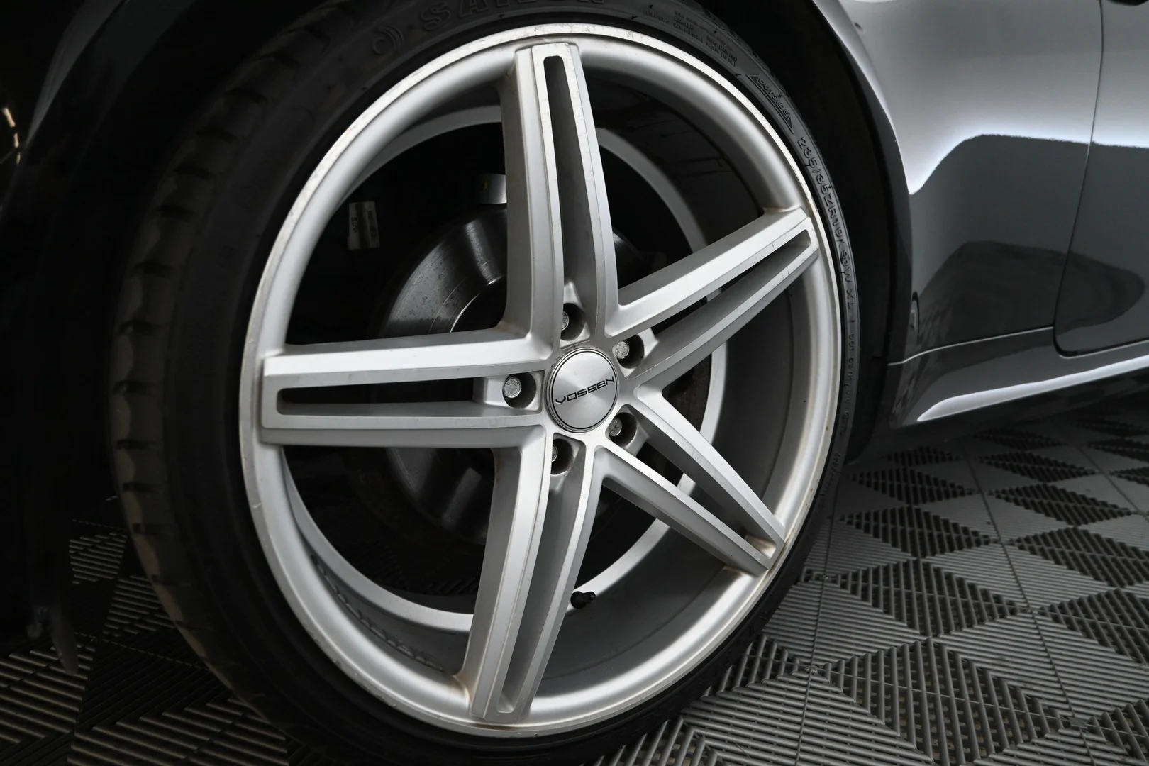 Car Image - PENoQeDSoO0Md1p0c56db