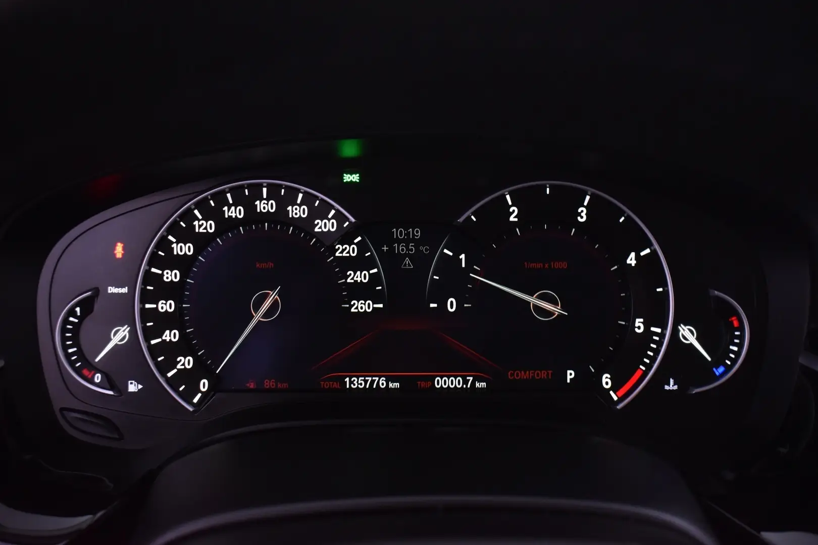 Car Image - JmeRkdVXba4lr2XKBFfdE