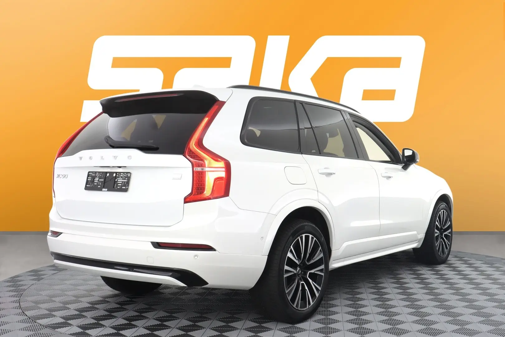 Car Image - 3yRjCiy5EDWb5wE8V5Y0uk