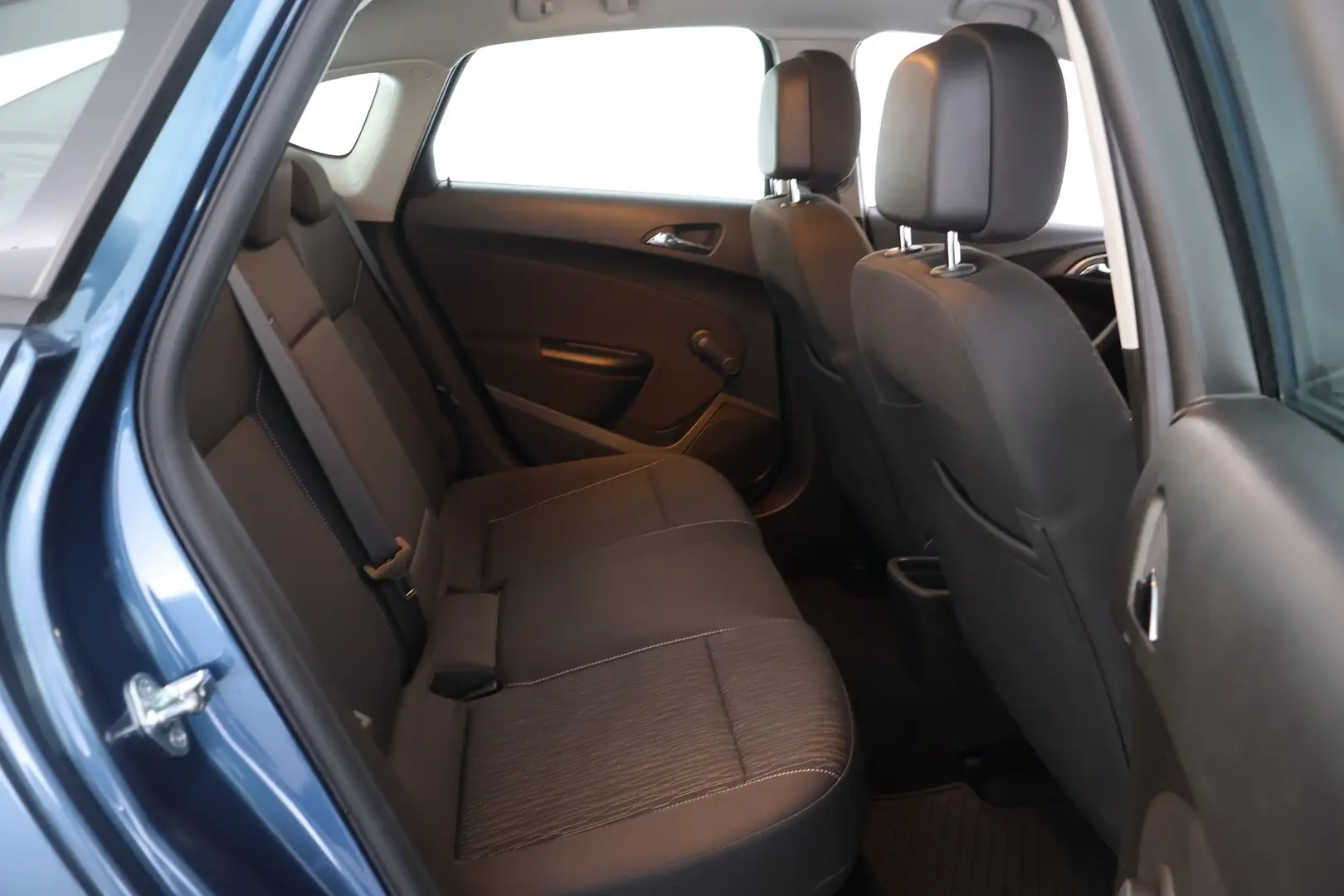Car Image - 7a0Whvg9moLNOpCTiXAZ8a