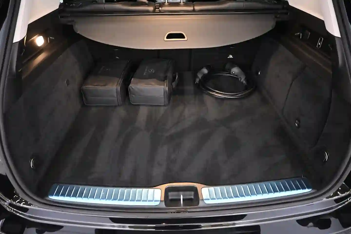 Car Image - 7oZLEZvf1kQZTFS4zOj1Zb