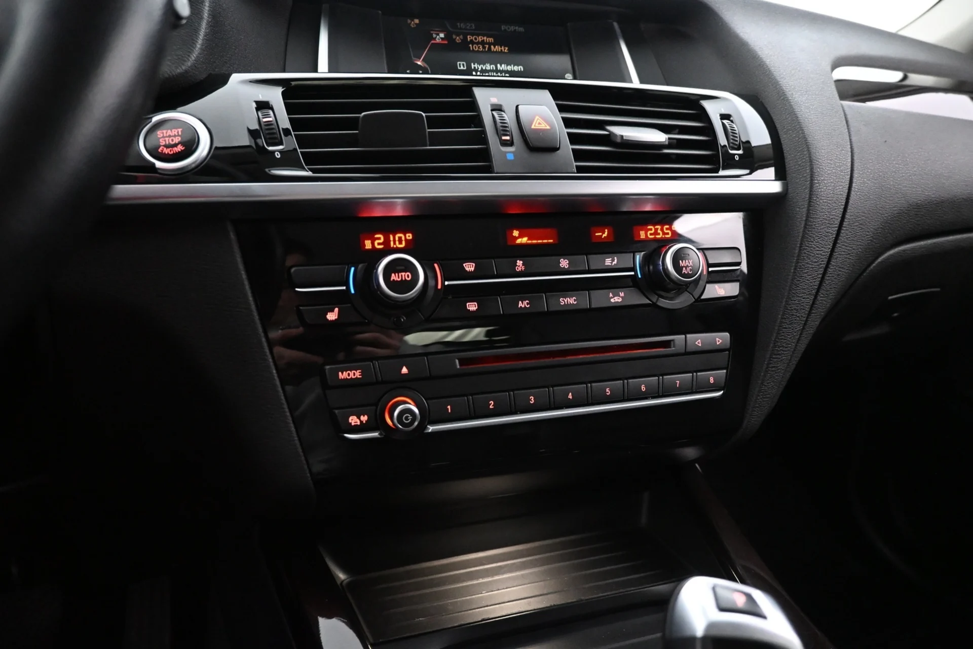 Car Image - 7LIOgXofsTNtxZNjx0lpnx