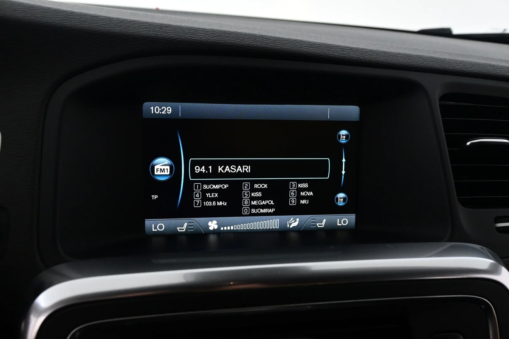 Car Image - 1FXBA6komp0abiQGJRGC3i