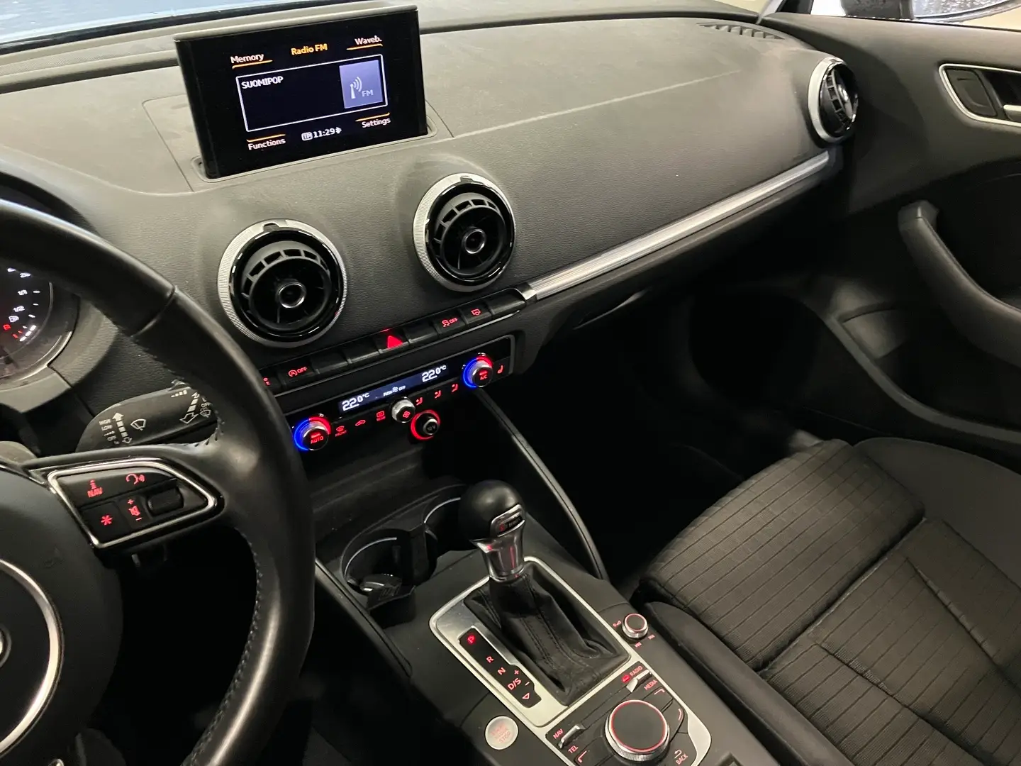 Car Image - ieNdAIYuROZc9wvjiRVPw