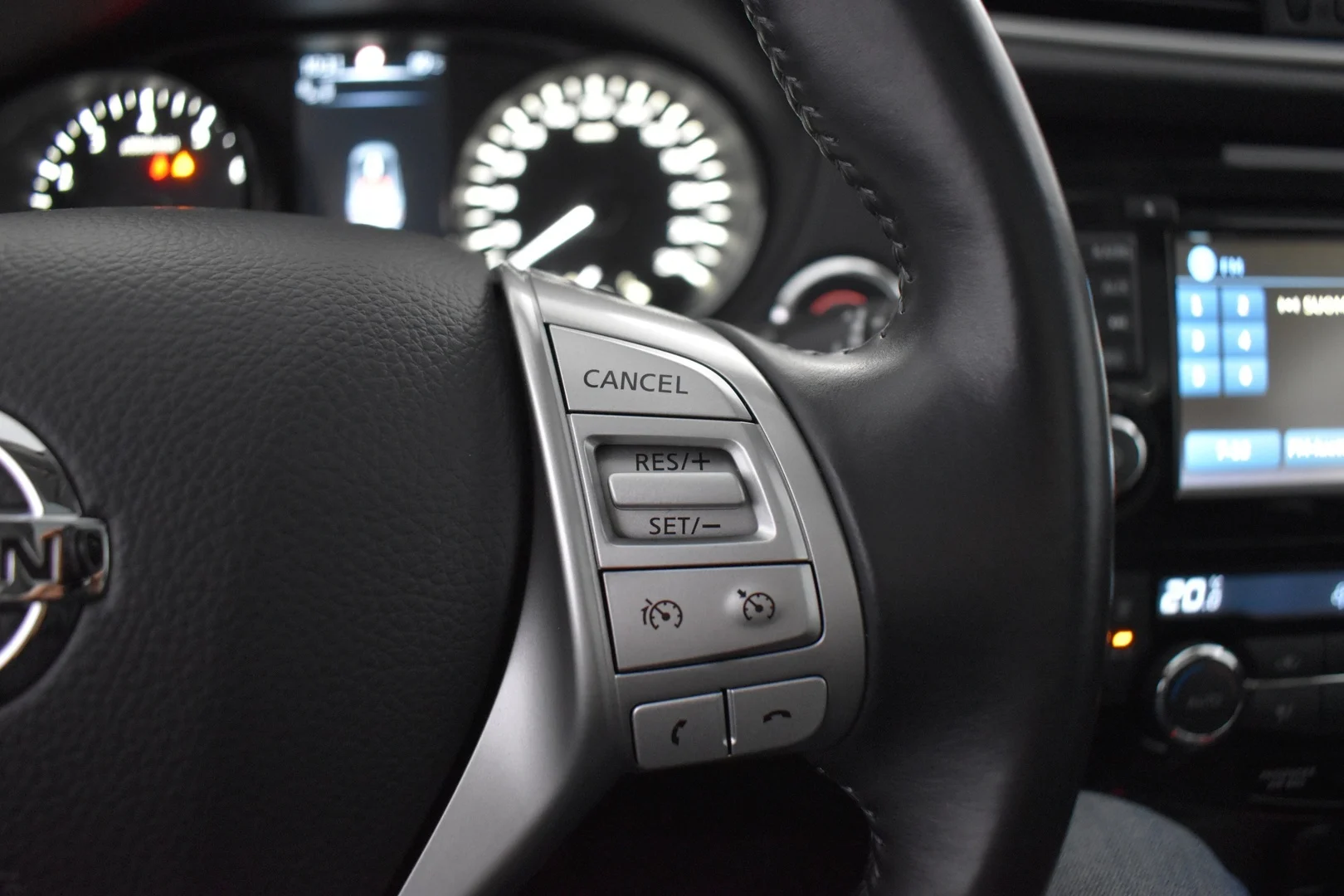 Car Image - 5jbmMnWBn3Kb5JBF1gReHj