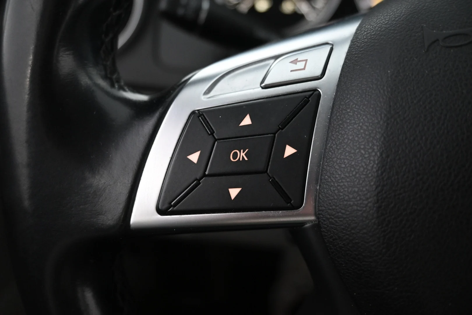 Car Image - 3nvs5tVAdvJrONIVIP0JfA