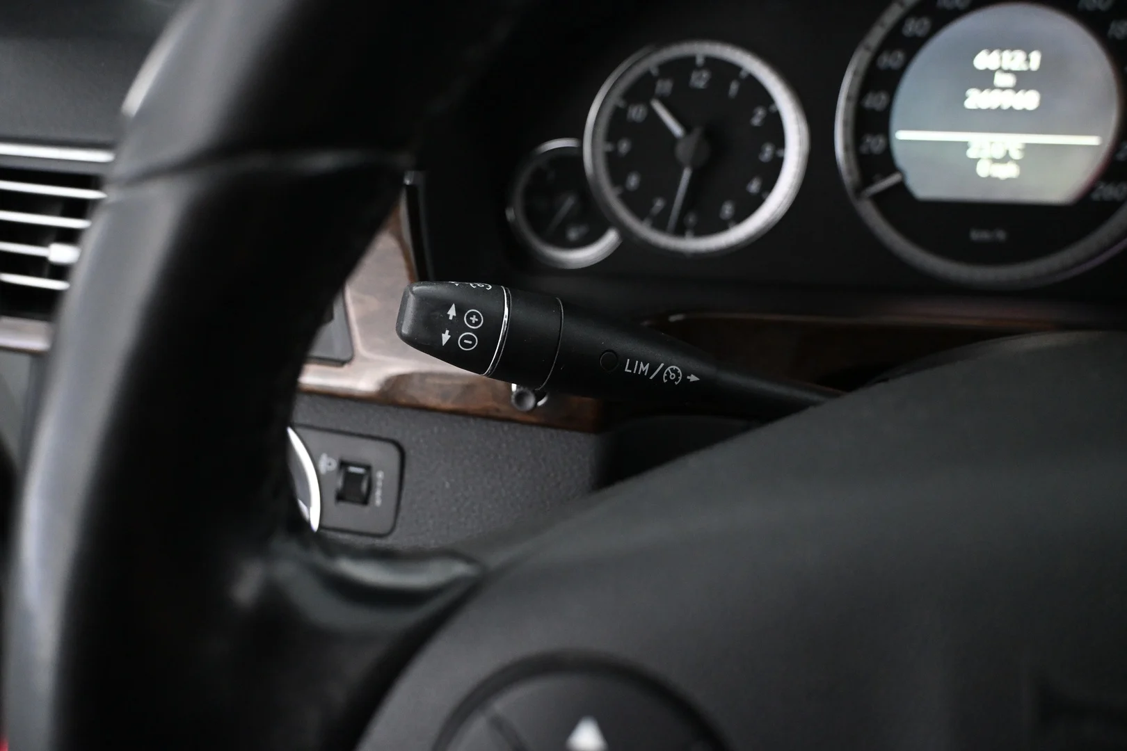 Car Image - 5iGvJ7ivN98qG8GP0Kz0sg