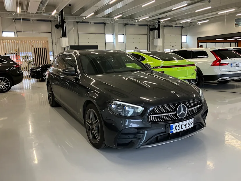 Mercedes-Benz E
