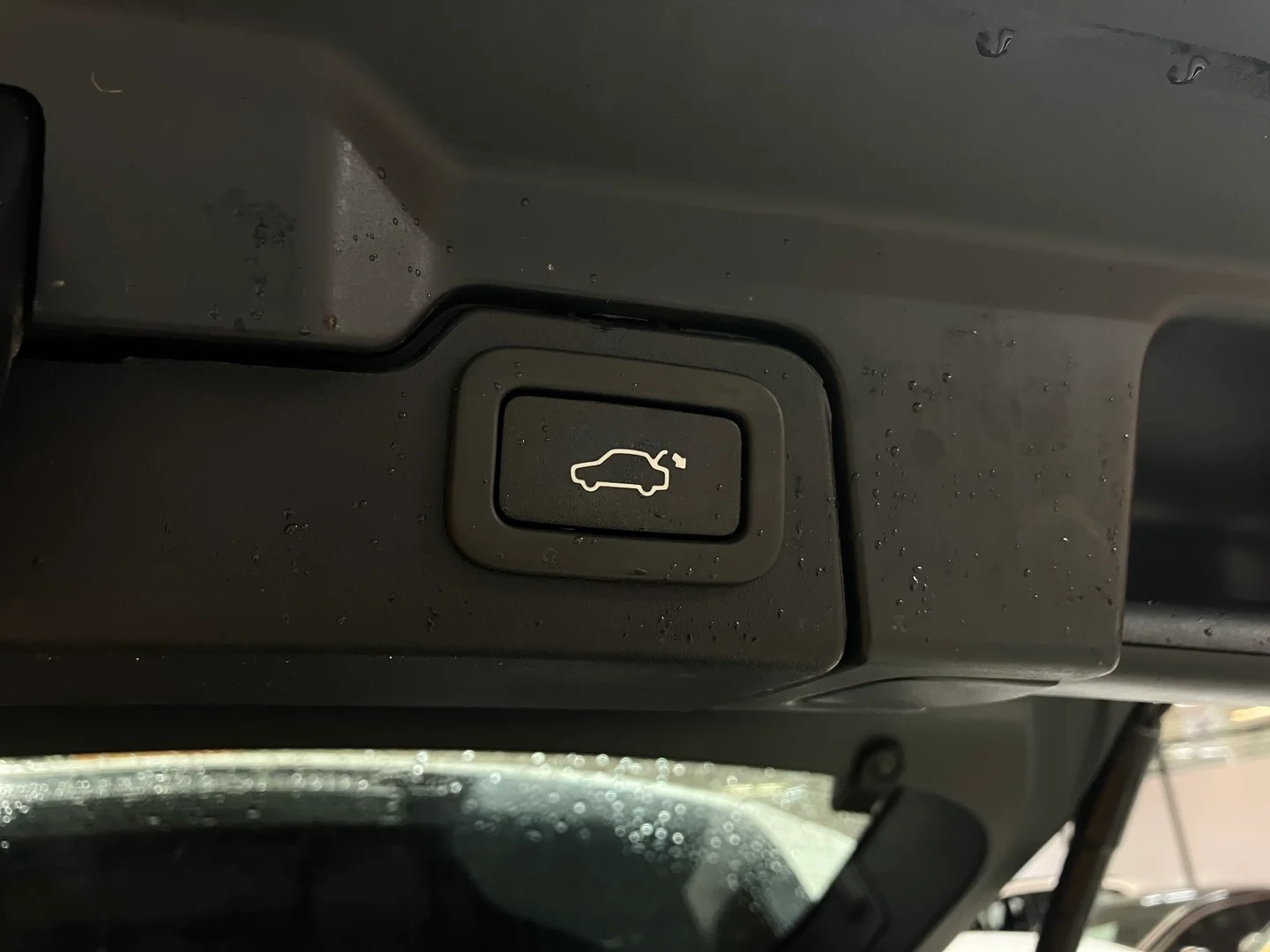 Car Image - 10JDbw2u6zZN27yvkILvLd
