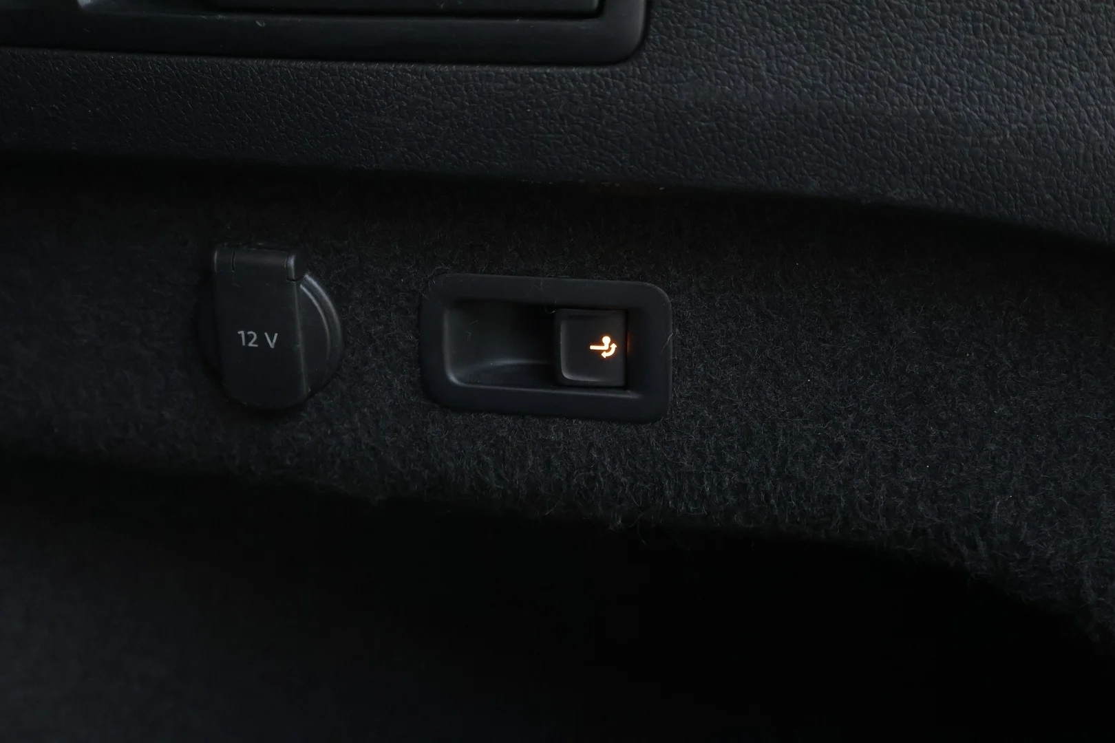 Car Image - 4In1WEAXFYpkenNGA7GCL5