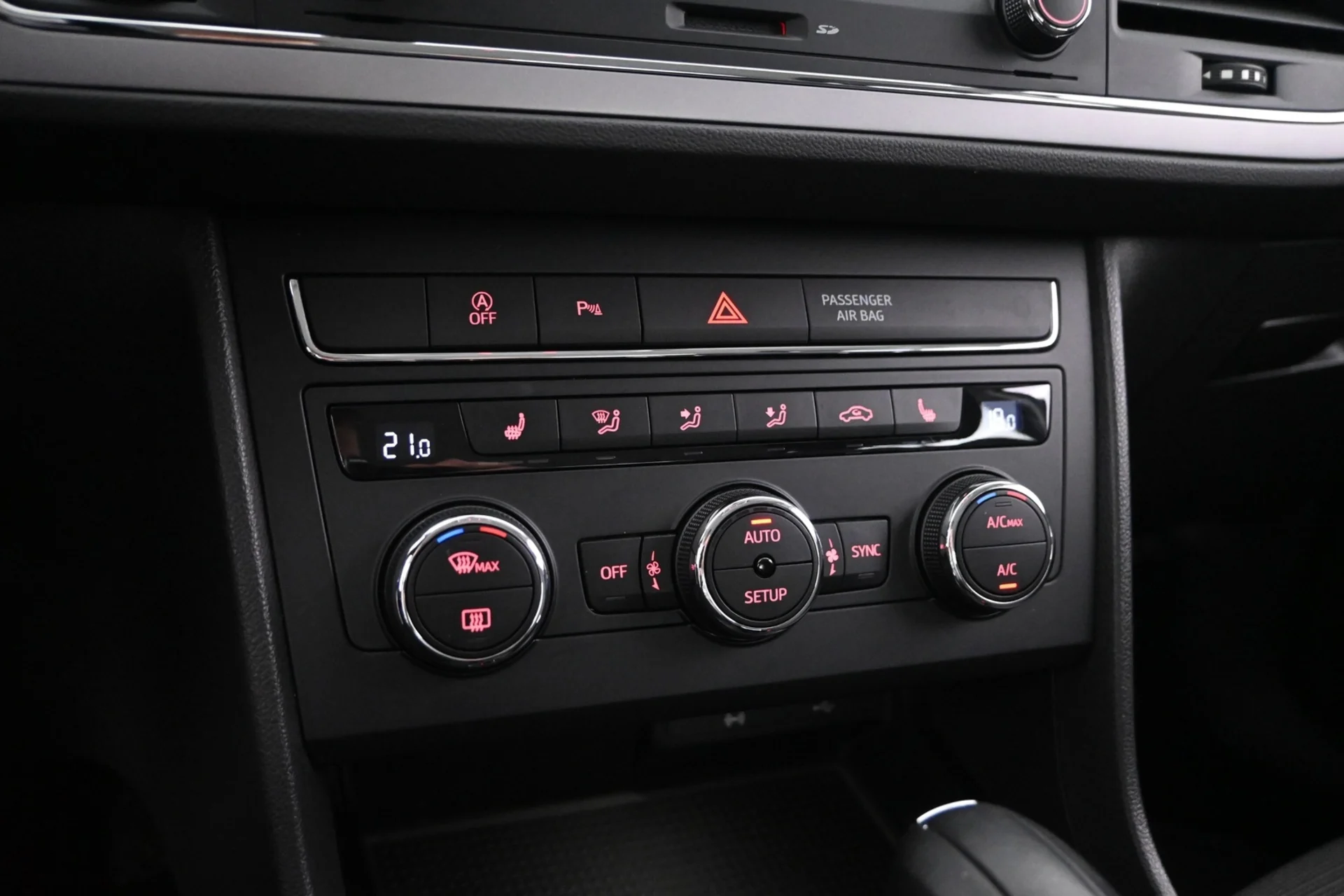 Car Image - 5nmFDIVow6EZOJd2z1aZnk
