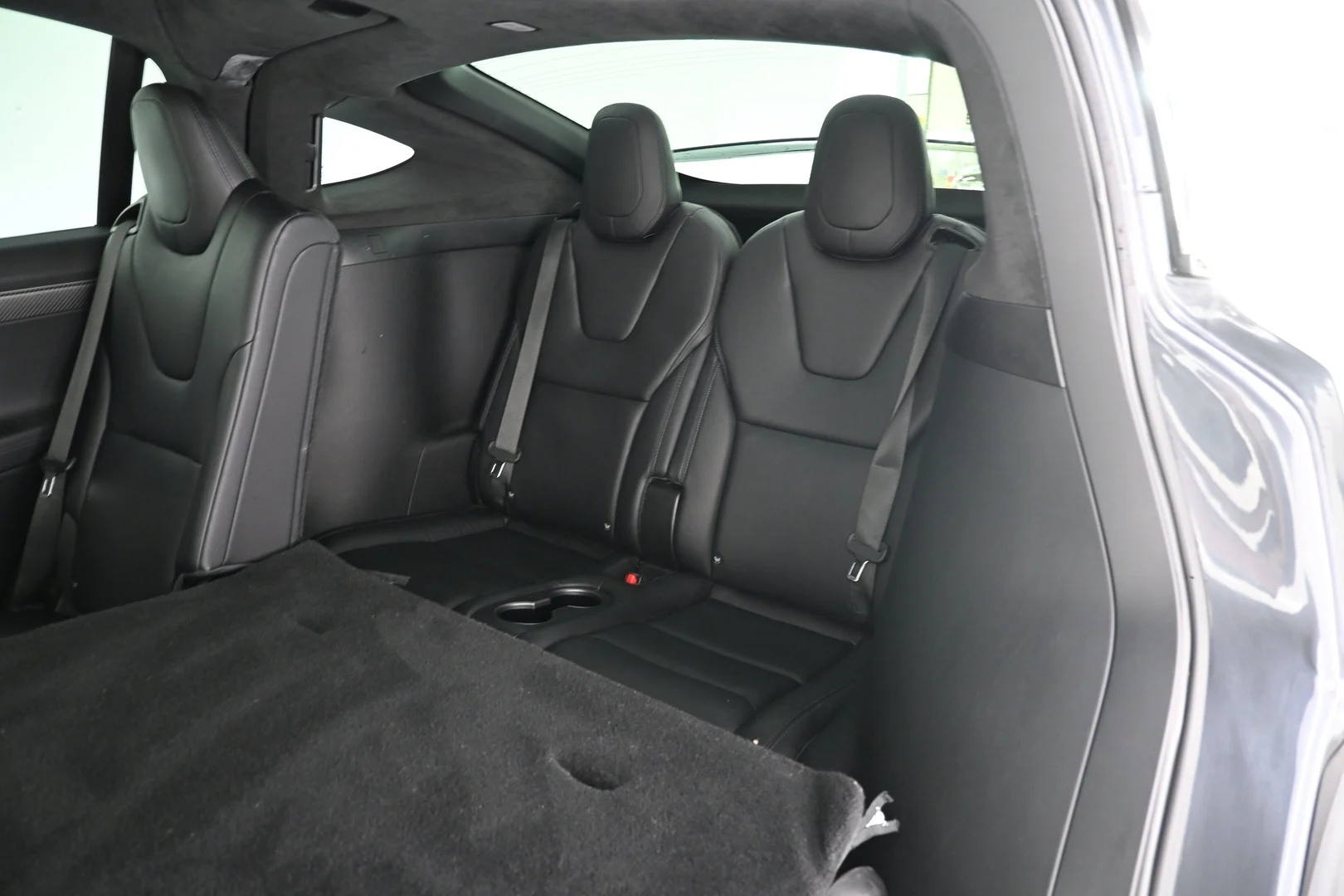 Car Image - 6uveWNCzllQ6RQEQJyMjK3
