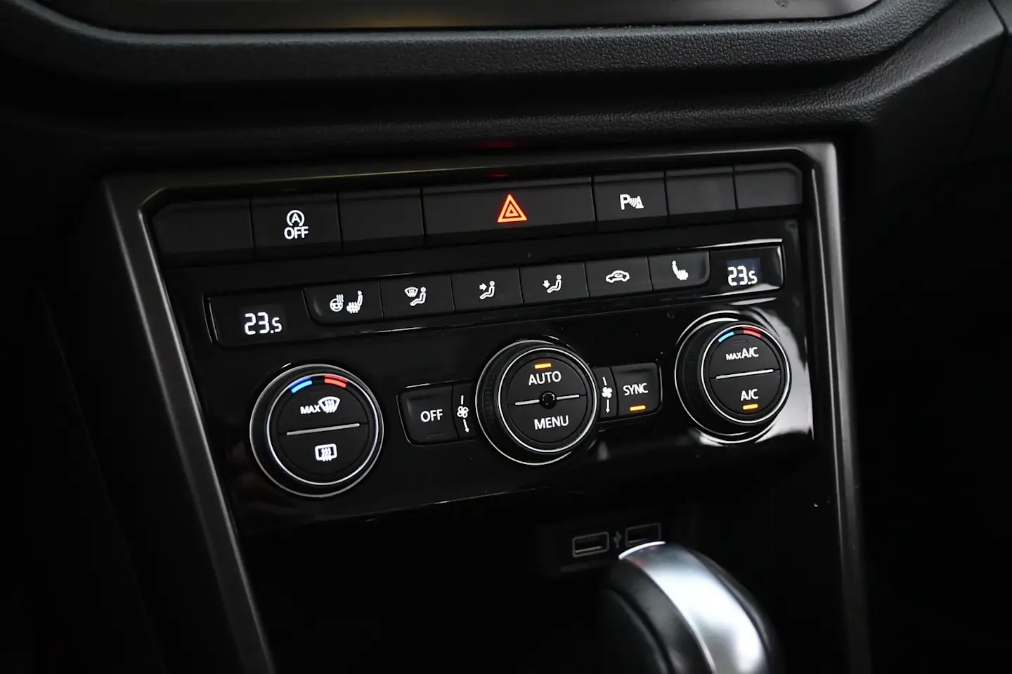 Car Image - 3PHagnfGReKXWKIZI0V585