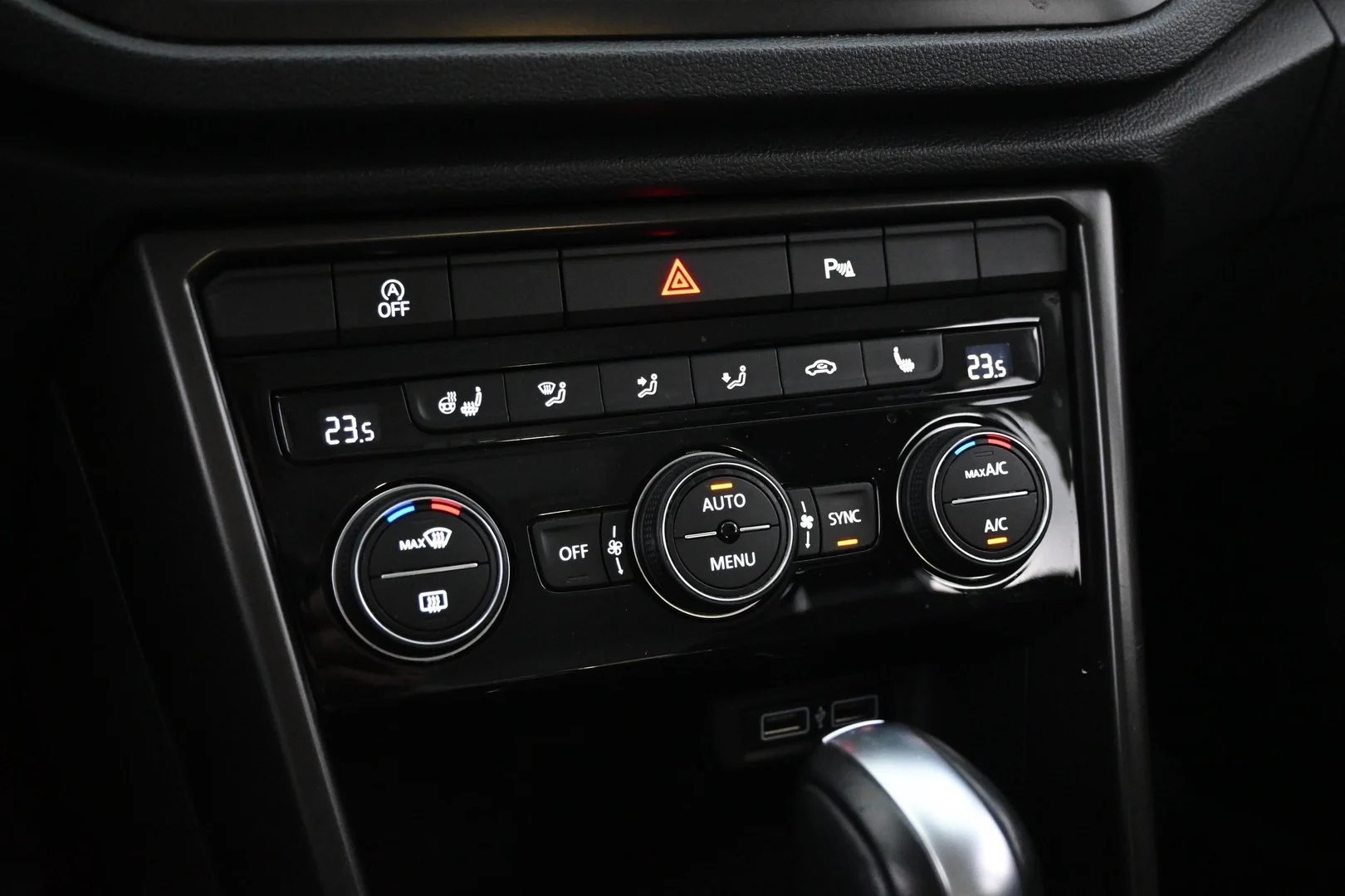 Car Image - 3PHagnfGReKXWKIZI0V585
