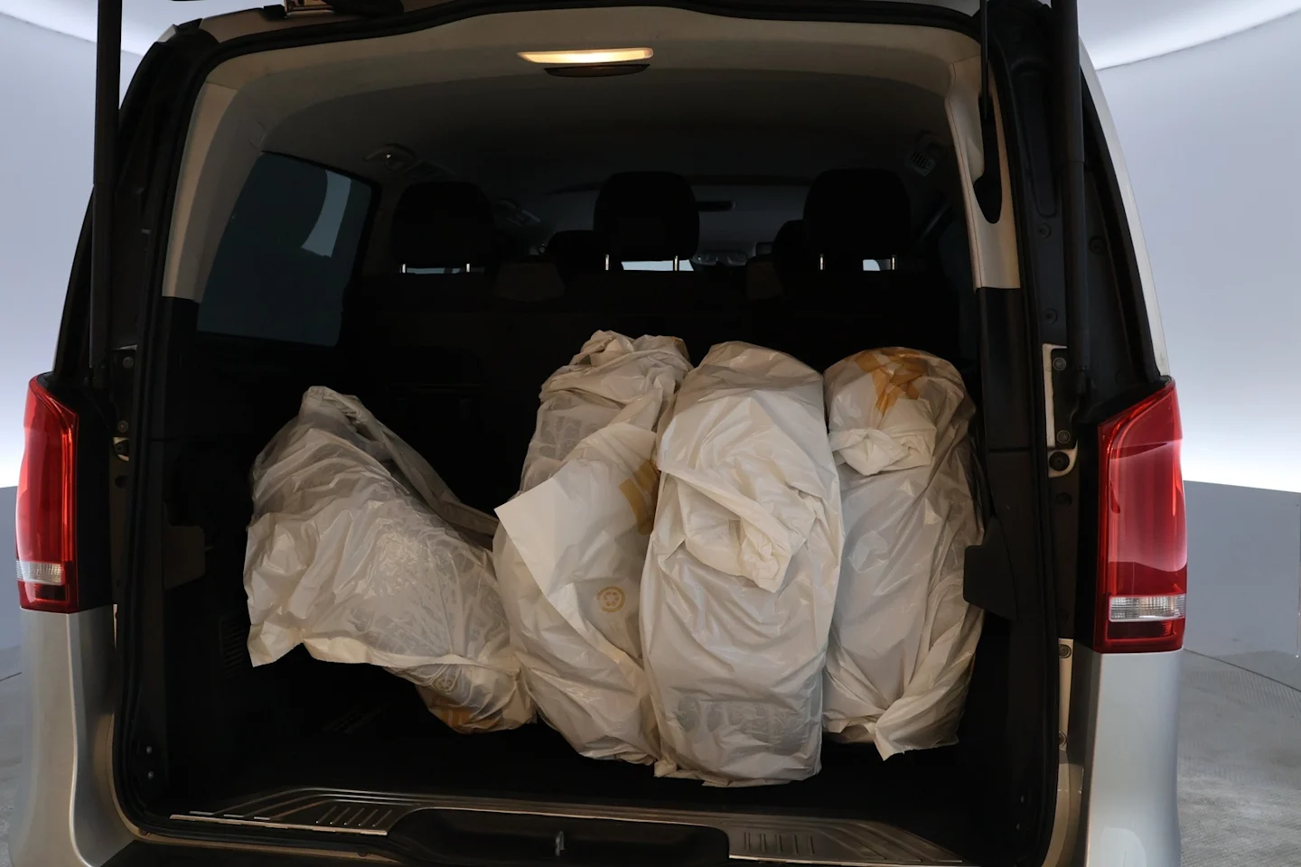 Car Image - 1ISH6MTZZw2Xu7zutrtnx5