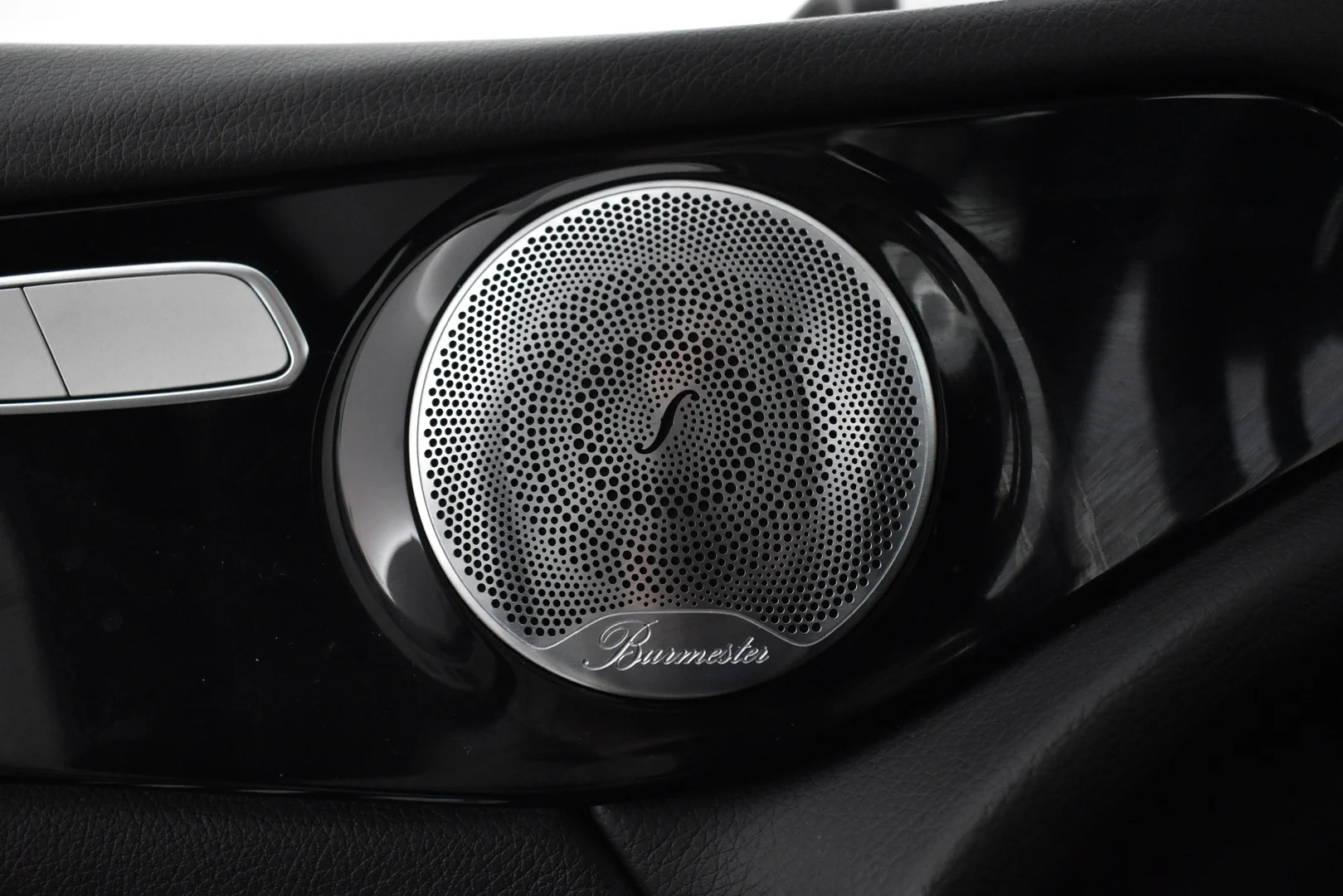 Car Image - 7pOHtxVqaz1Y5jkVuSrFdQ