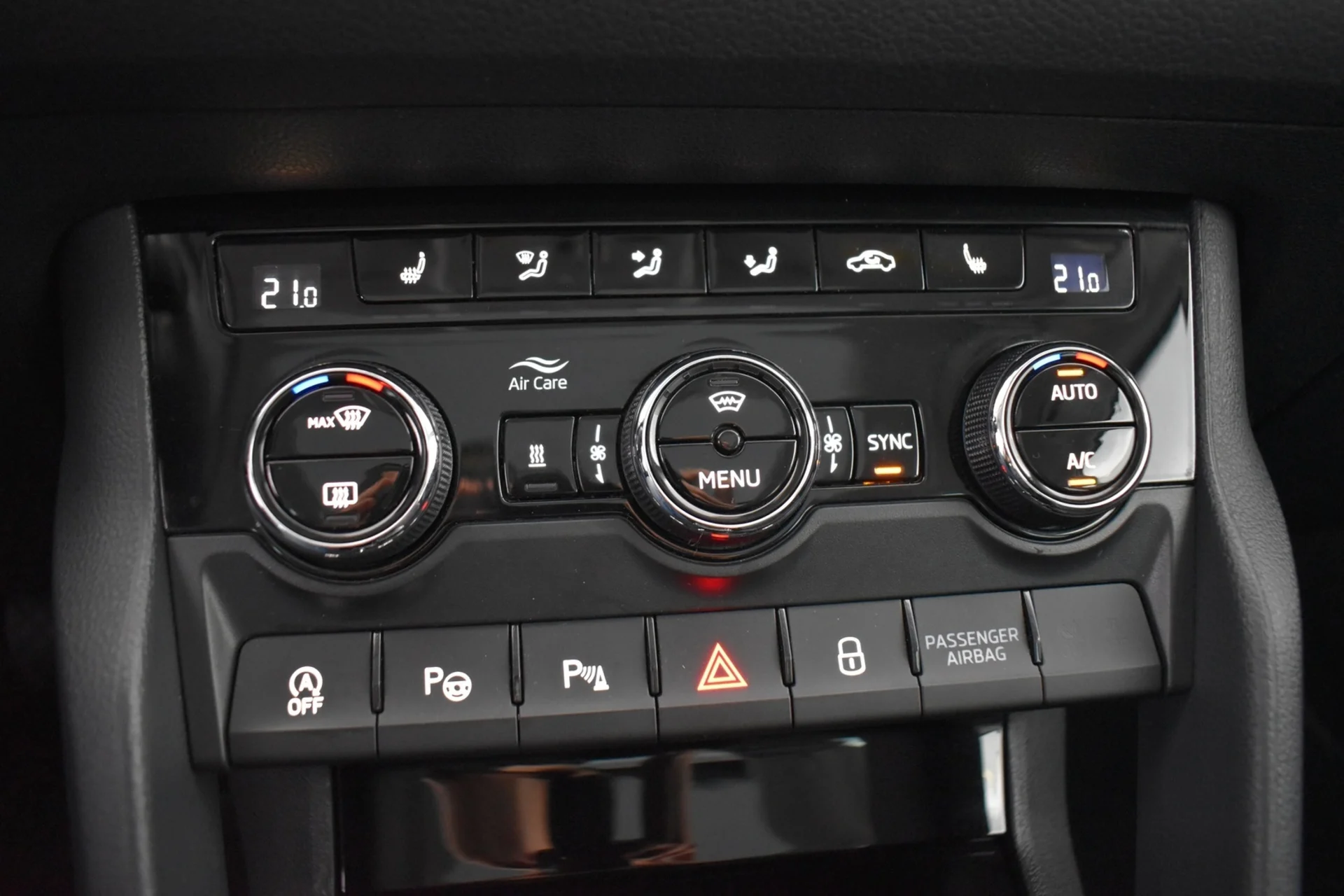 Car Image - 3TjqsmK2iTgtsFdy7QqKOO