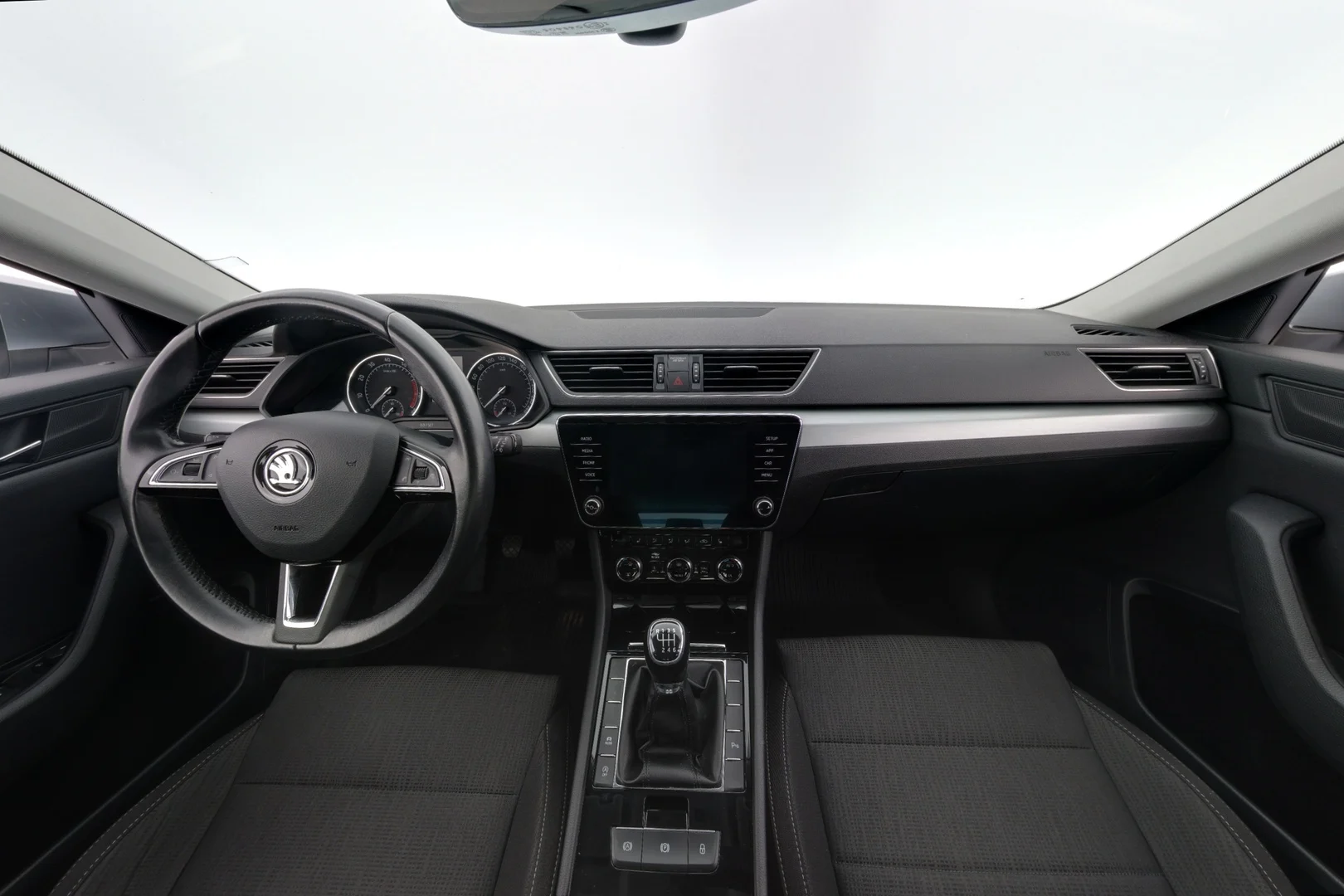 Car Image - 1ryeP99802bNxZPNWdk3Ng