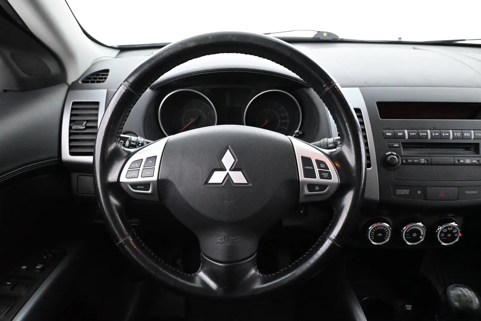 Car Image - 6SB4z3mt2Fi9vzv4GzrEbW