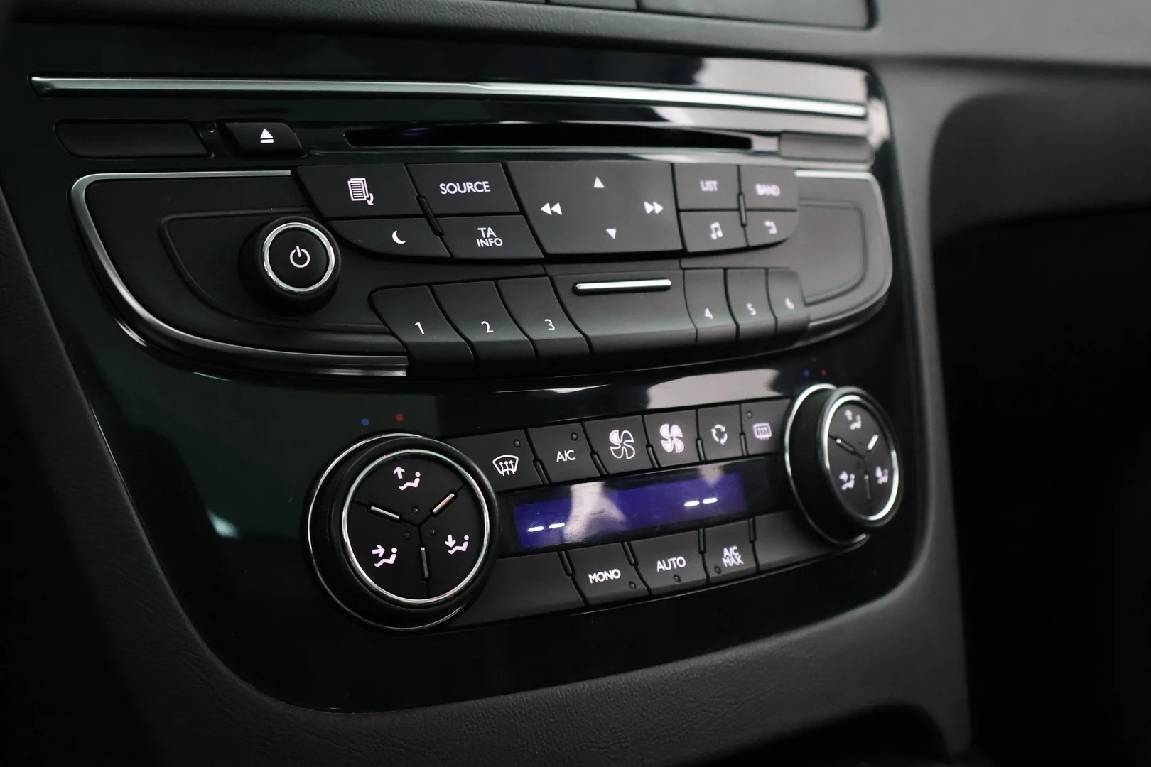 Car Image - 6wFLSK8PsRvrGyzjXXopZo