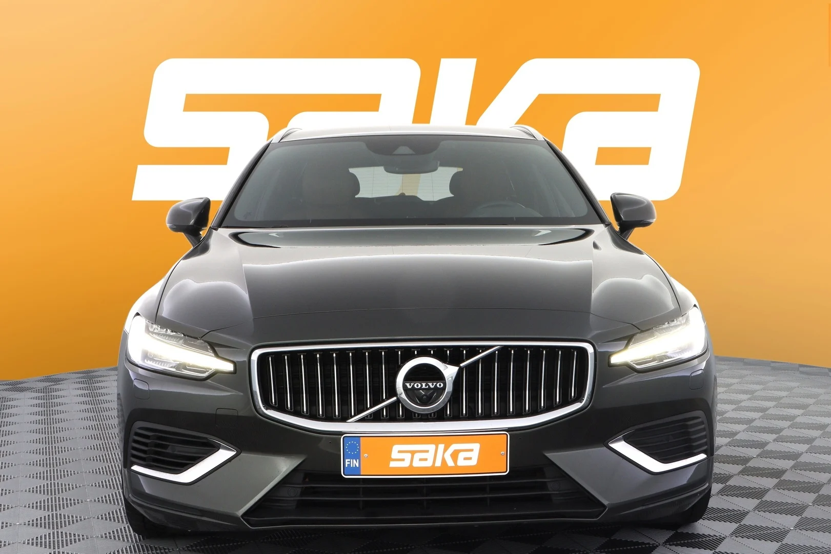 Car Image - rJ94EBuncl1Smig6gmRBJ