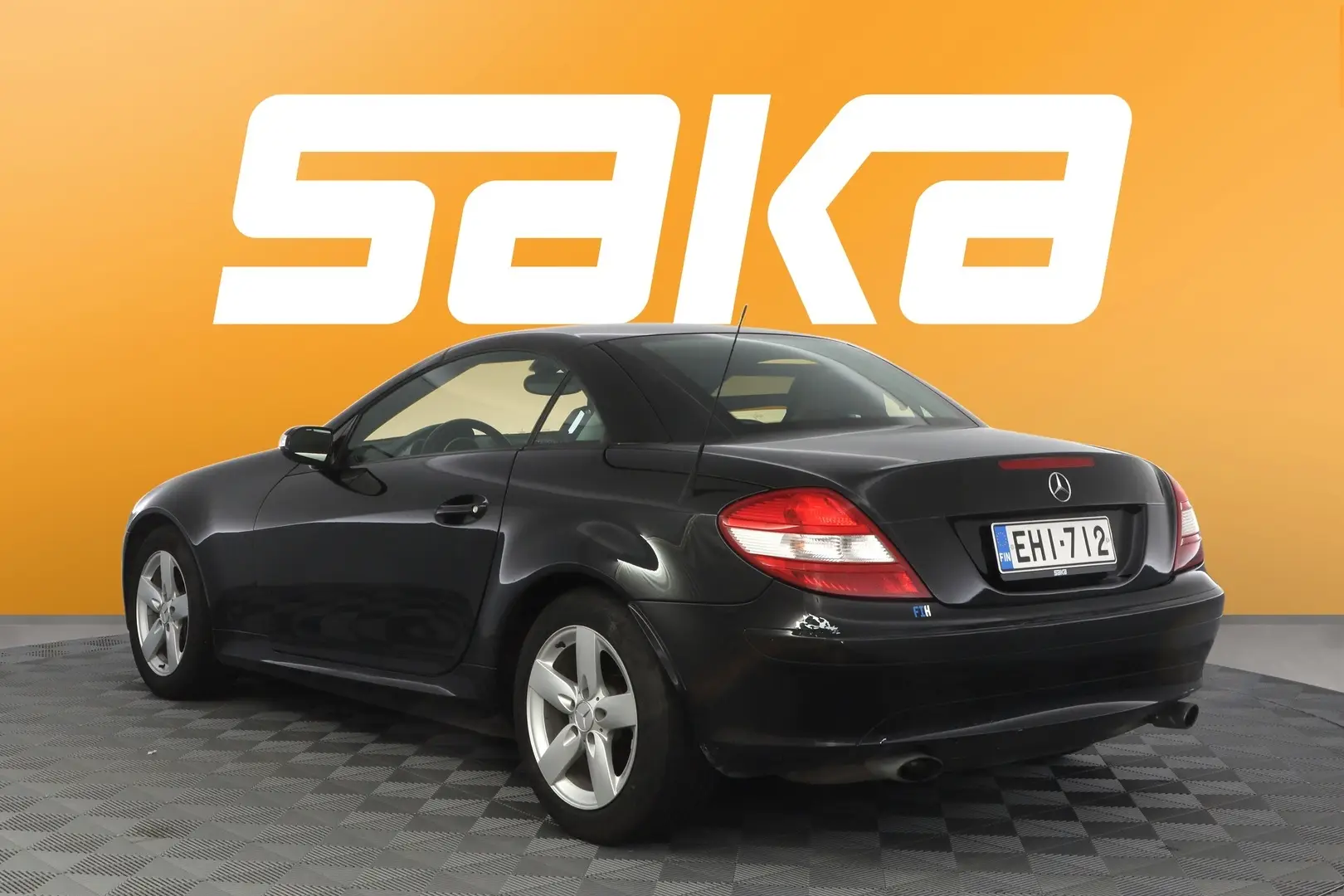 Car Image - 5CYg7B1afyyczUASzCwrWe