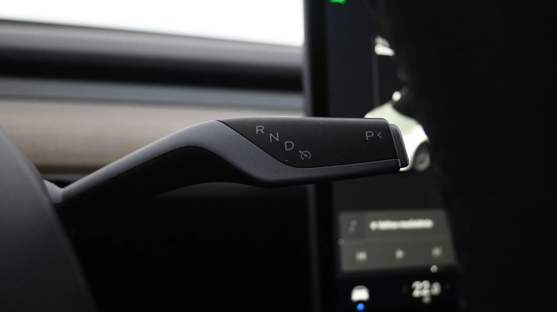 Car Image - 17iFfma0fzE860T9CVjdm0