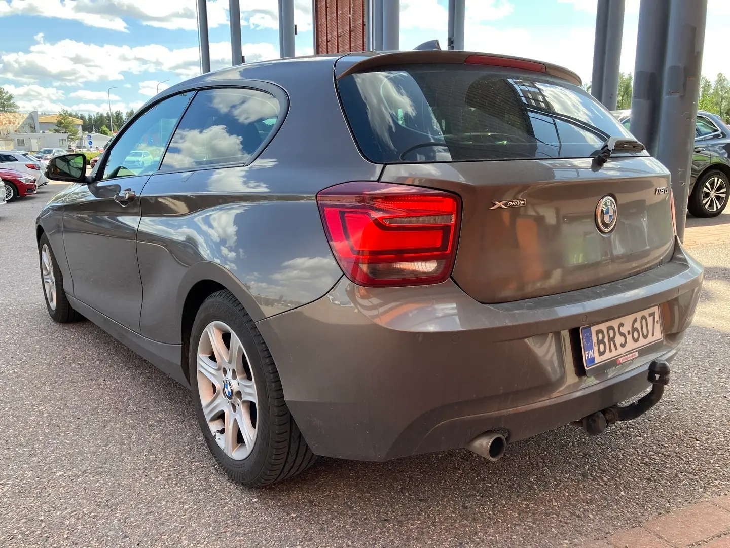 Car Image - 32qFBIEd9GA4Ijrslvq4Mk