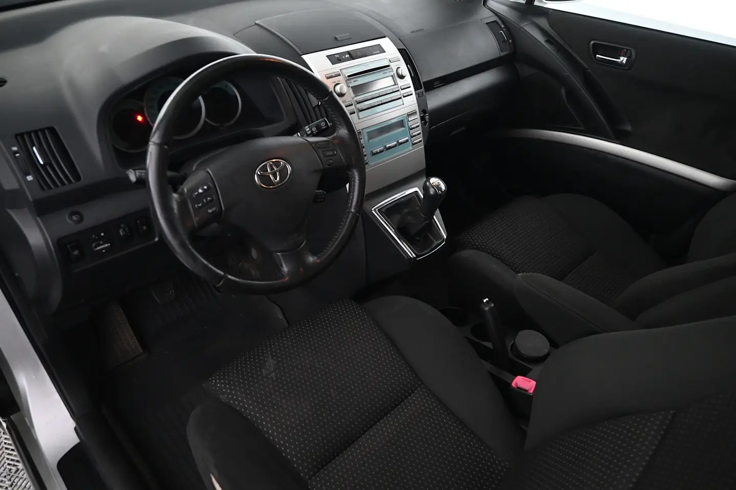 Car Image - 5t075XjLGlHc1RODwKluxd