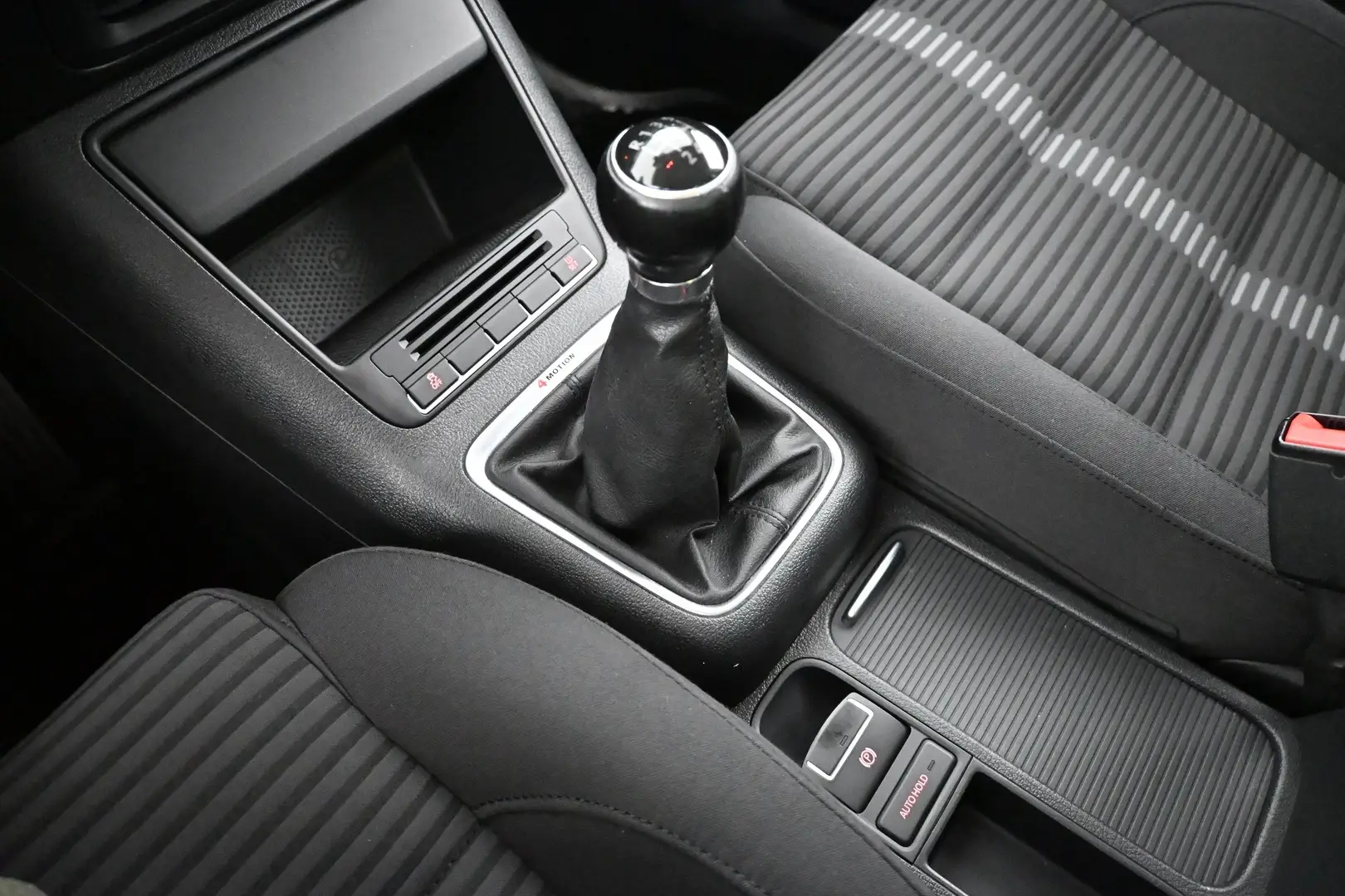 Car Image - 6TrG6ORZfoO1hi8wFGJzmf