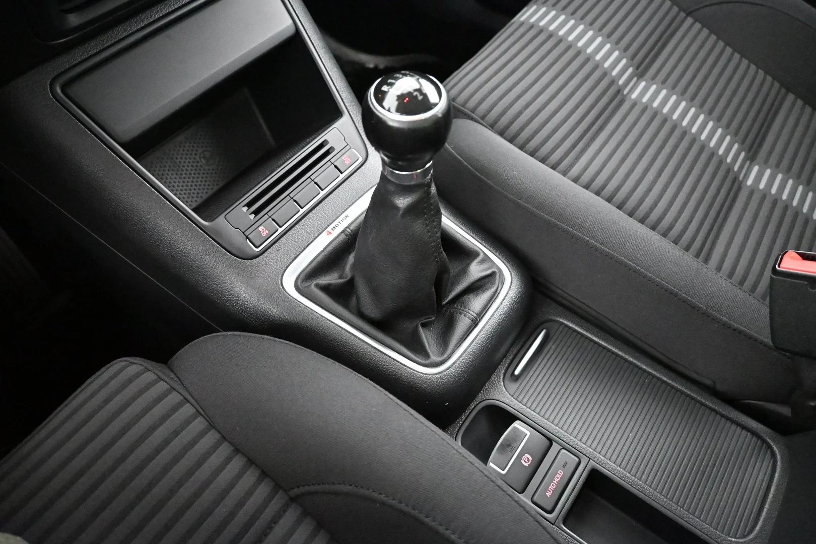 Car Image - 6TrG6ORZfoO1hi8wFGJzmf