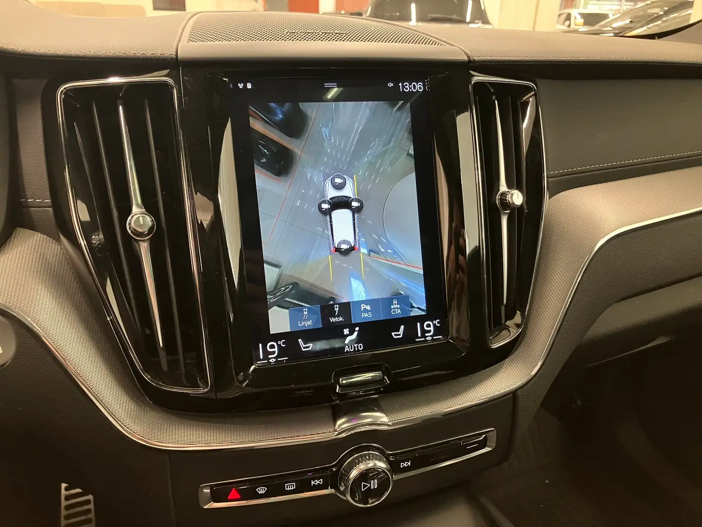 Car Image - 2g9rrvMBVQt11zofwDf6LU