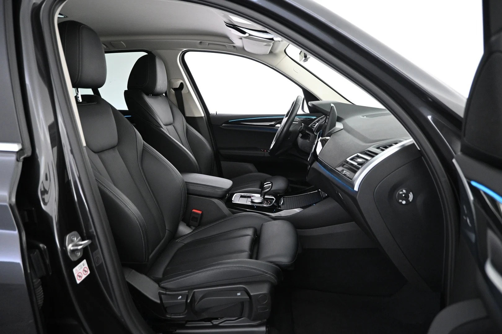 Car Image - xYTHzEQ0BiTRKxCmqfkq1