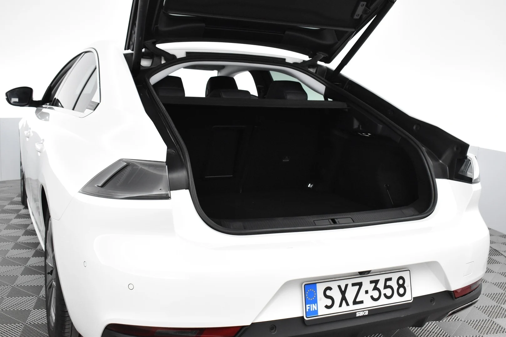 Car Image - ut5fq1Z5hH4C8EnIFZ6qM
