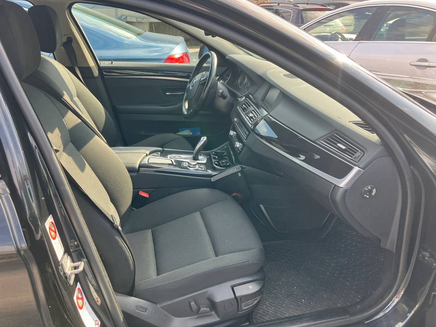 Car Image - 4xfXbMi7DcLac6sKL8f80L