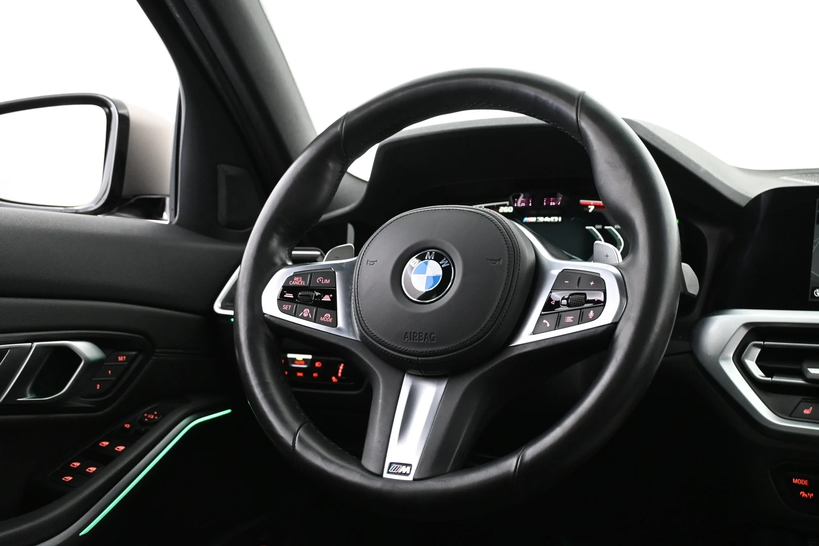 Car Image - 2CmS97L6figxLYbiQdKBrY
