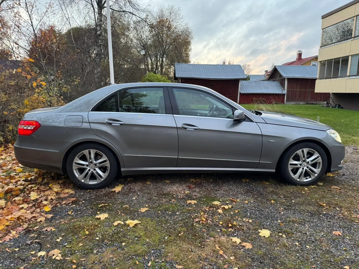 Car Image - 74fsyXcnLvxoG4LWyQacFs