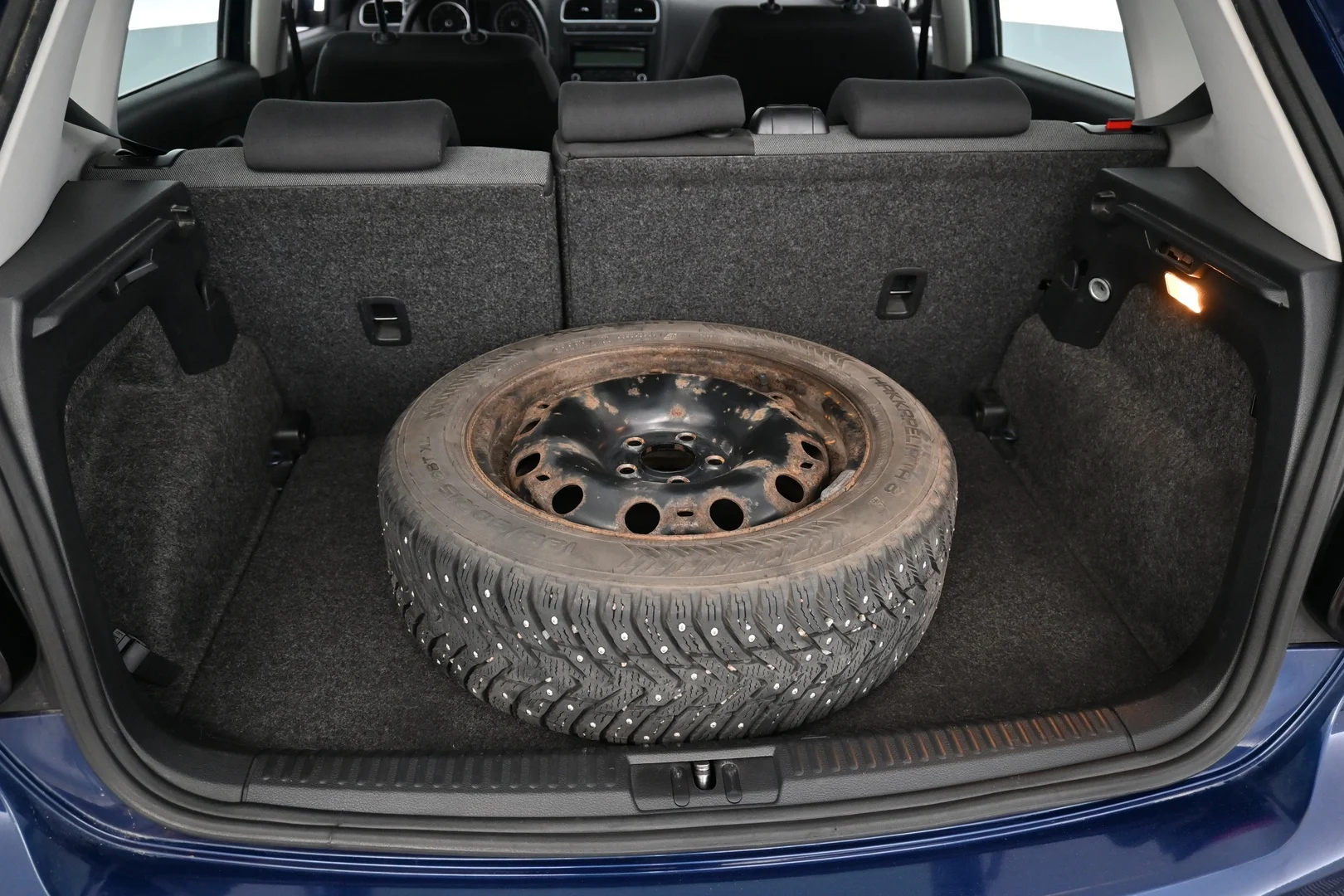 Car Image - s8QPh5m8pkCmLpuR5OpRp