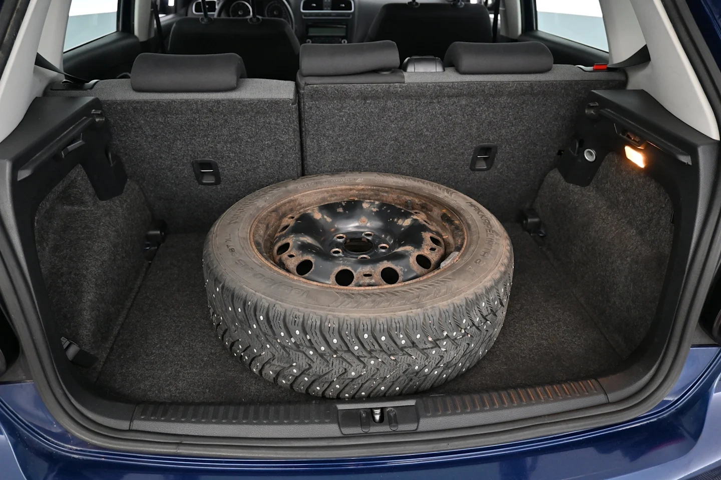 Car Image - s8QPh5m8pkCmLpuR5OpRp