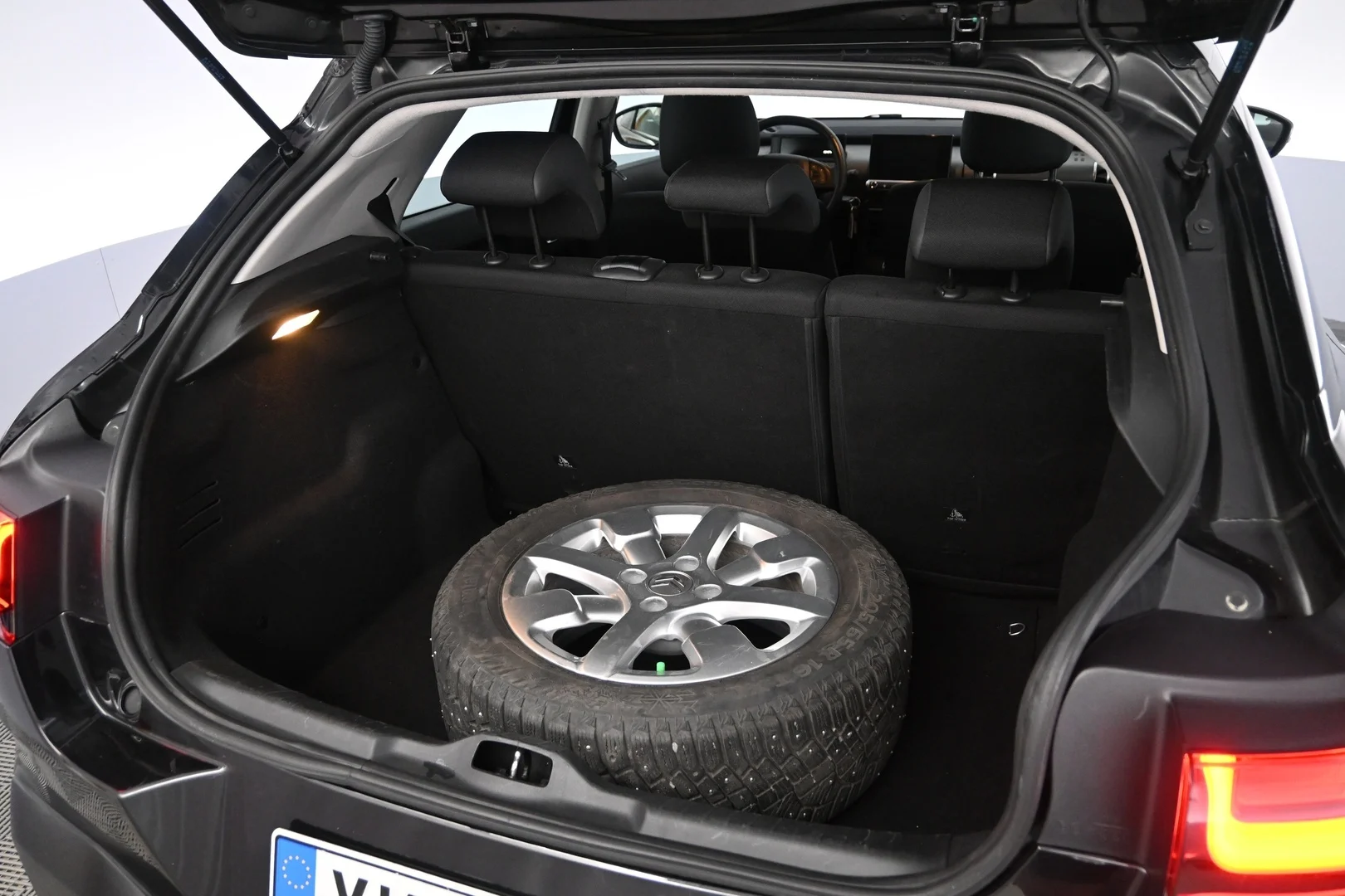 Car Image - 4yQmHNicSnajcJHdQ1P5mT