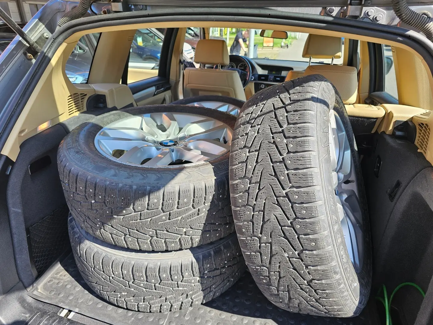 Car Image - 4RDin04fVR6R4YikJtA5ks