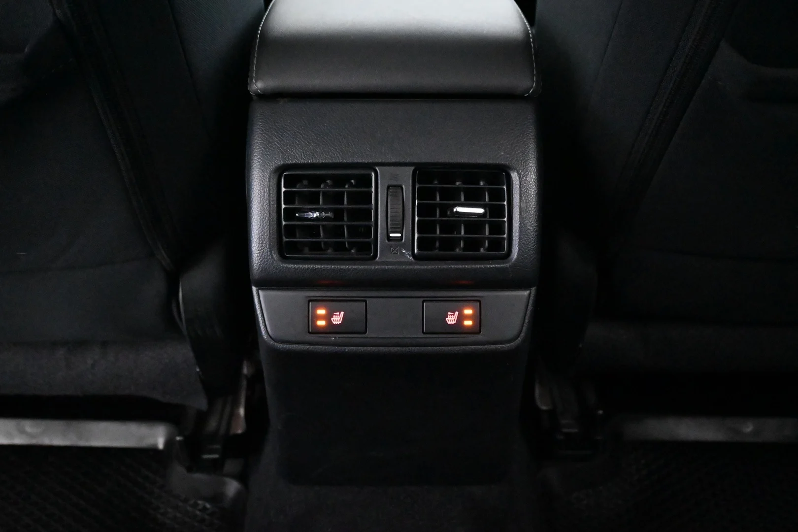 Car Image - 36w4aDbhy2tTFiiRfqe2WV