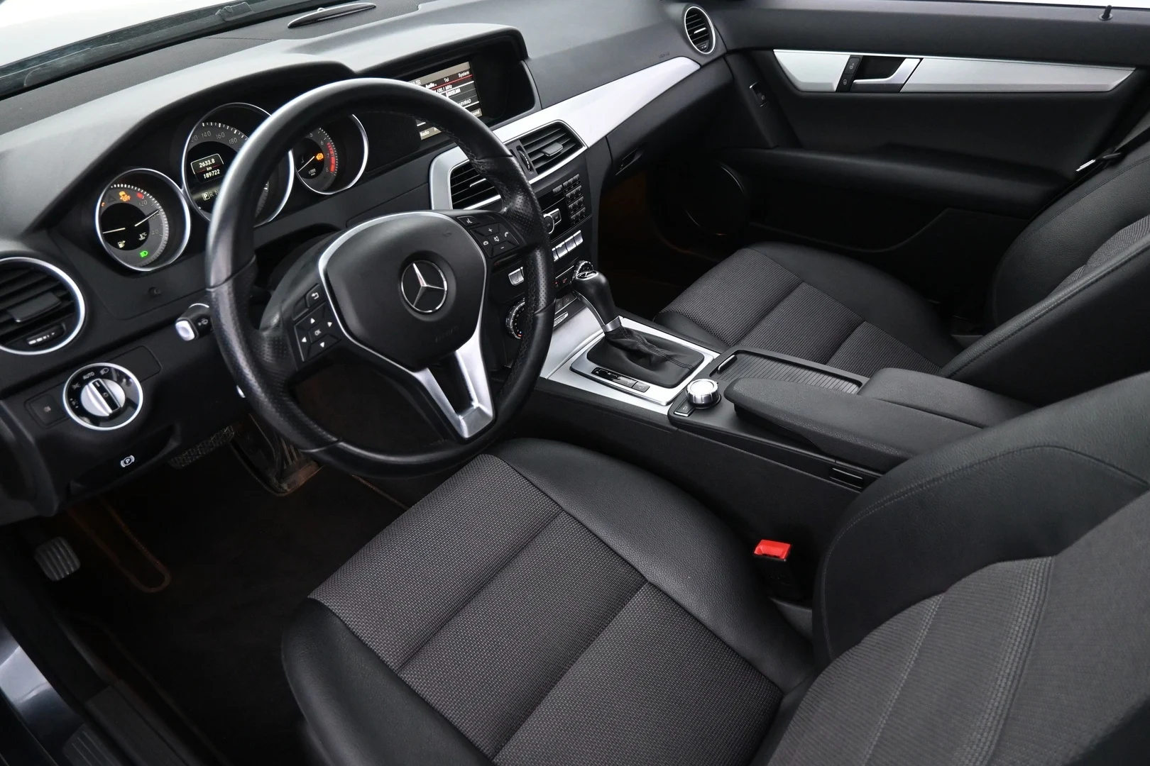 Car Image - 5O8E458EXbHjbdKMdjPcr6