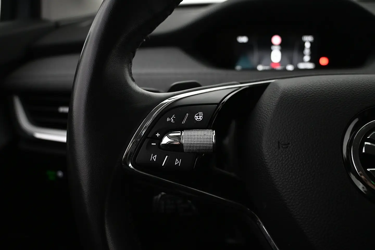 Car Image - 1PSX3bi7CgrENQ50aSfcQr