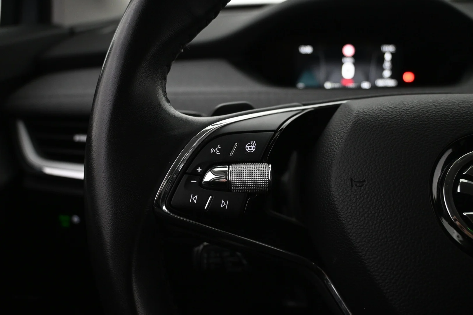Car Image - 1PSX3bi7CgrENQ50aSfcQr