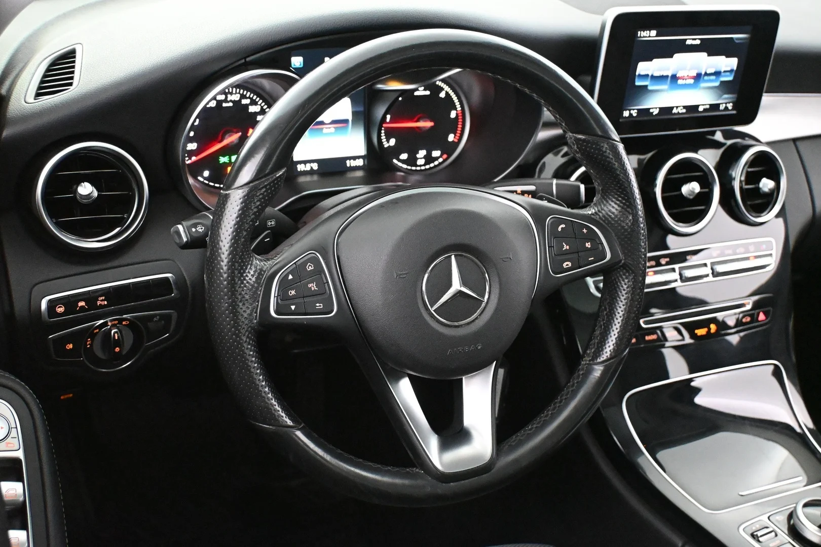 Car Image - 5a1ZaSGWu4Rmvm6DrLv7Of
