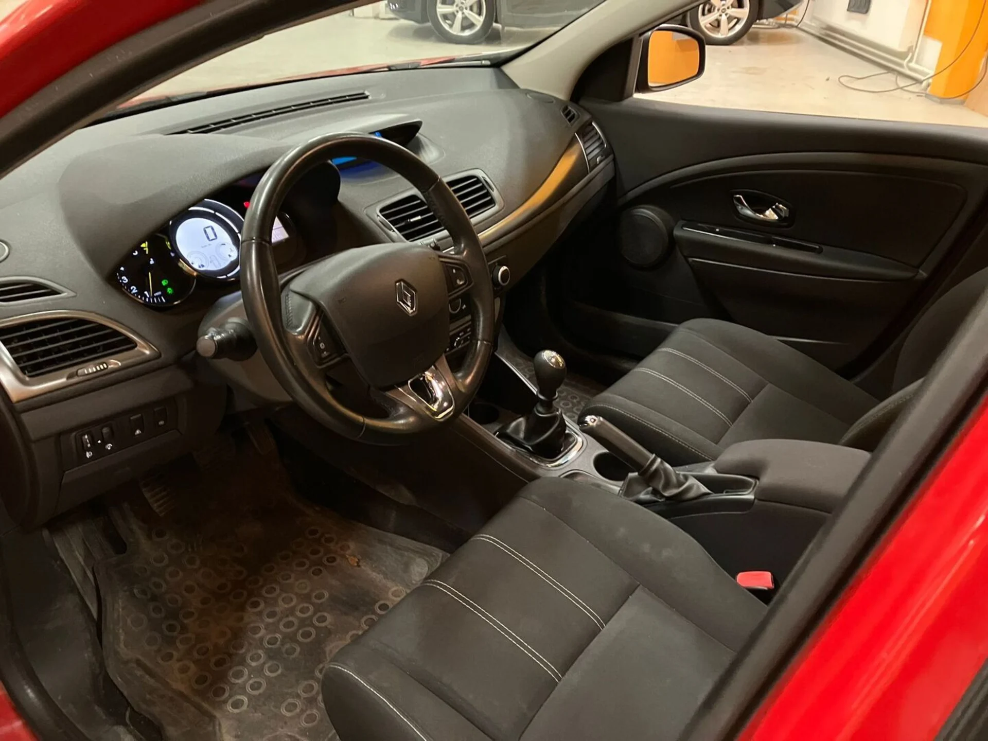 Car Image - 233aKTmQHH9iCvzbLN96pK