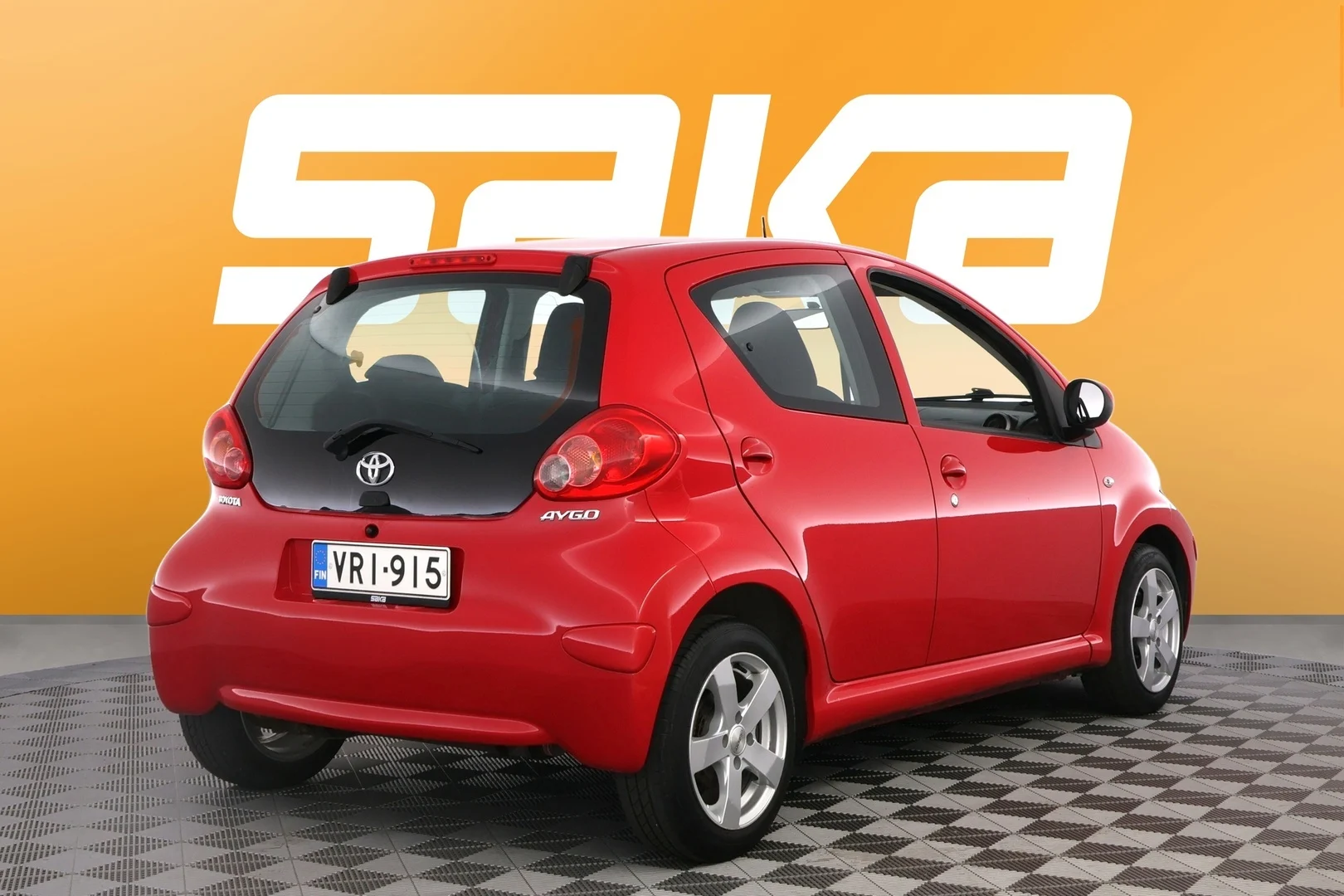 Car Image - 353TQYMRql9byLrccFGF0t